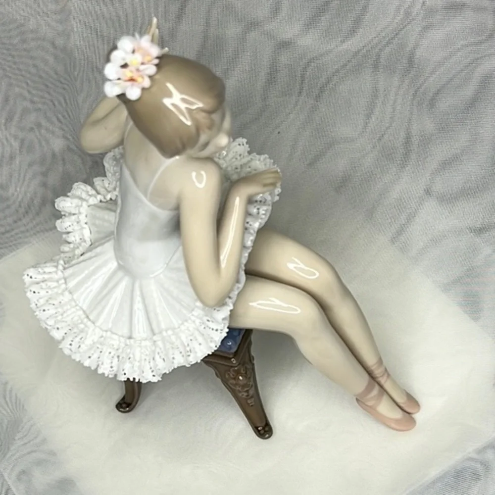 Lladro Porcelain Figurine, Ballet Descanso 05496 - Picture 5 of 12